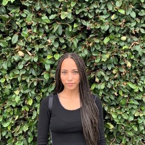 Meet your Posher, Ella